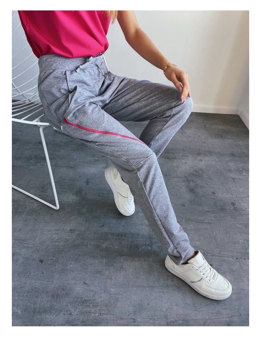 Light gray sweatpants with decorative zippers F191 - Online store - Boutique